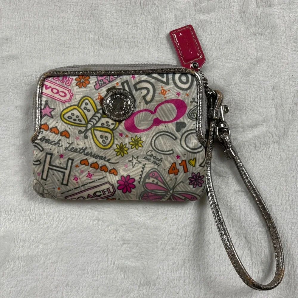 Coach Graffiti Print Wristlet Wallet Silver Metallic Butterfly Heart Y2K